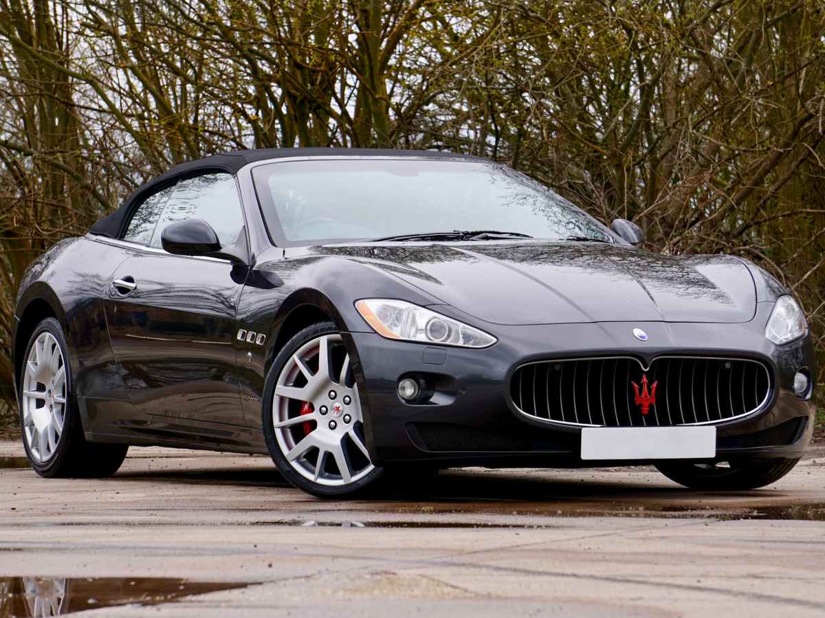 Samochody sportowe na&nbsp;sprzedaż